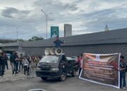 Diduga Lakukan Pemerasan, eks Kajari Enrekang Didemo Aktivis di Kota Makassar